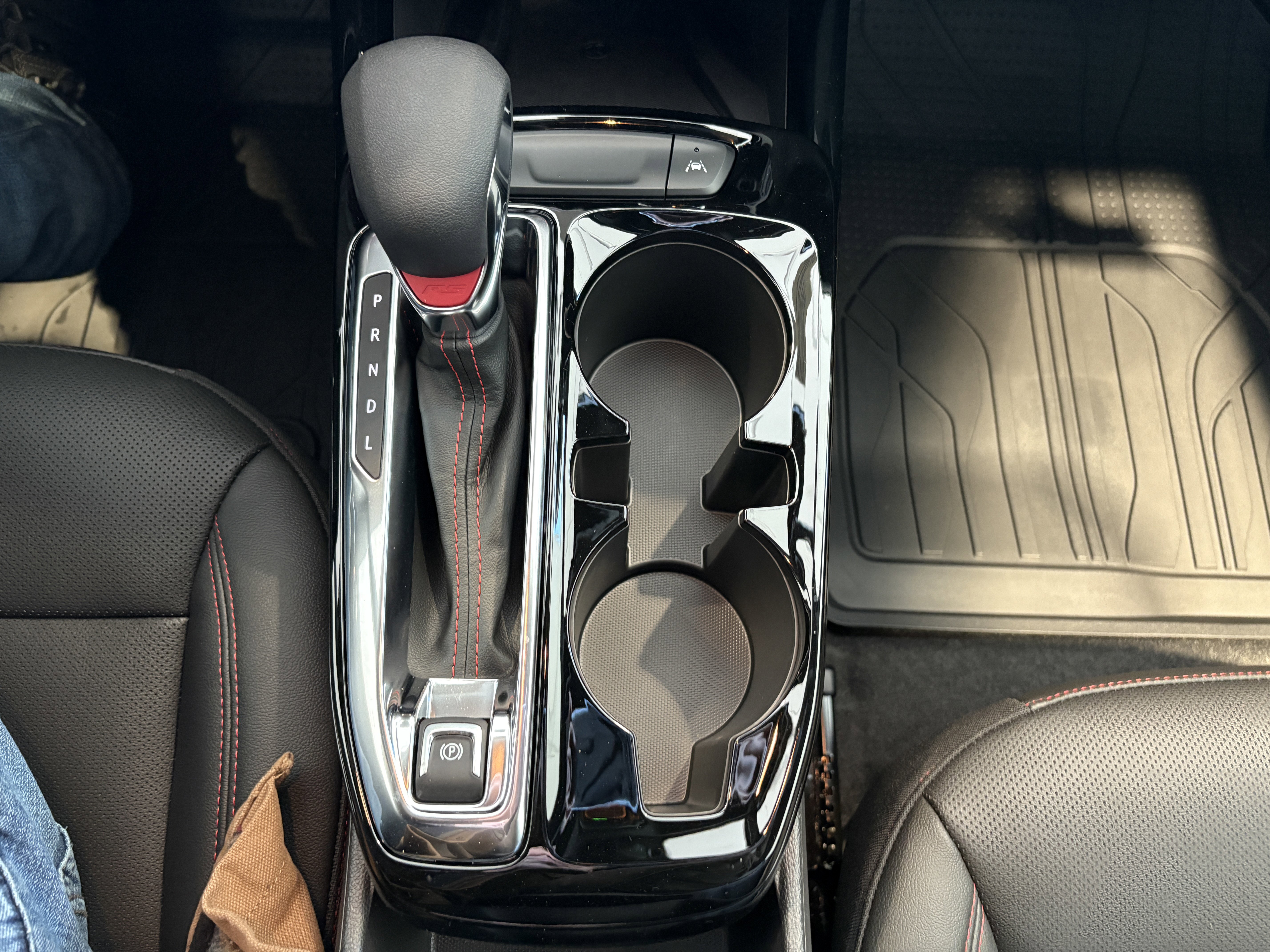 New 2026 Chevrolet Trax RS w/ Sunroof Package image 16