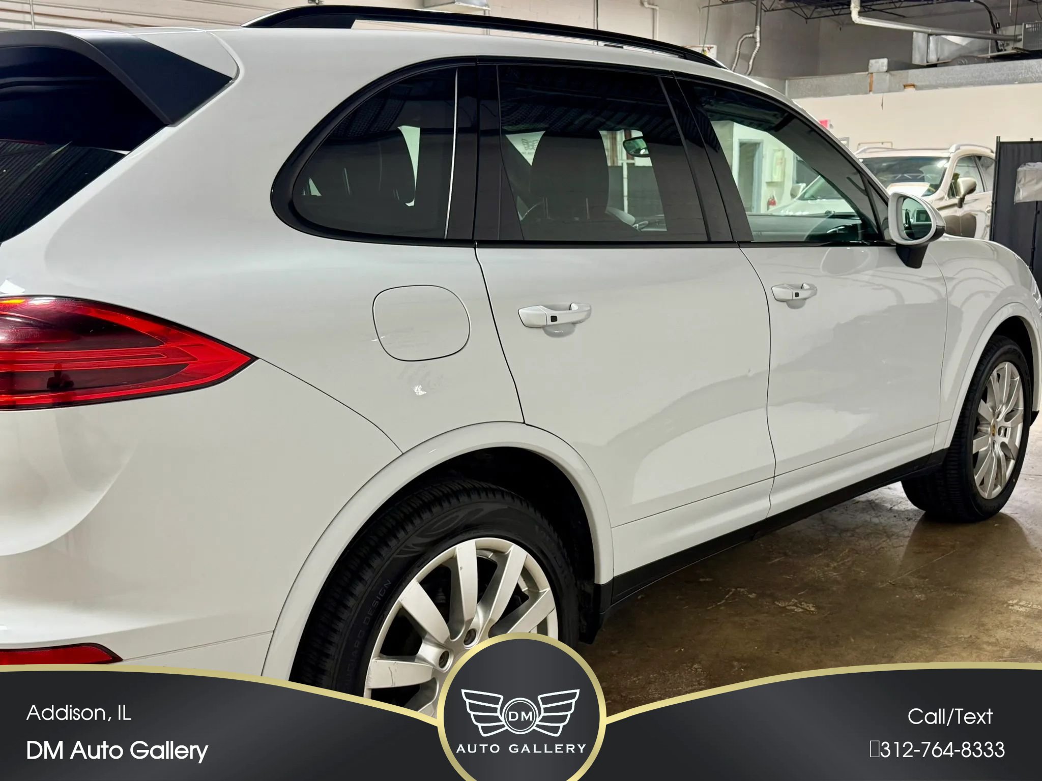 Used 2017 Porsche Cayenne Platinum Edition AWD/4WD image 11
