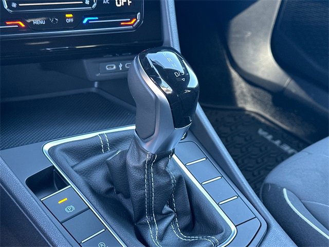 Used 2025 Volkswagen Jetta Sport image 23