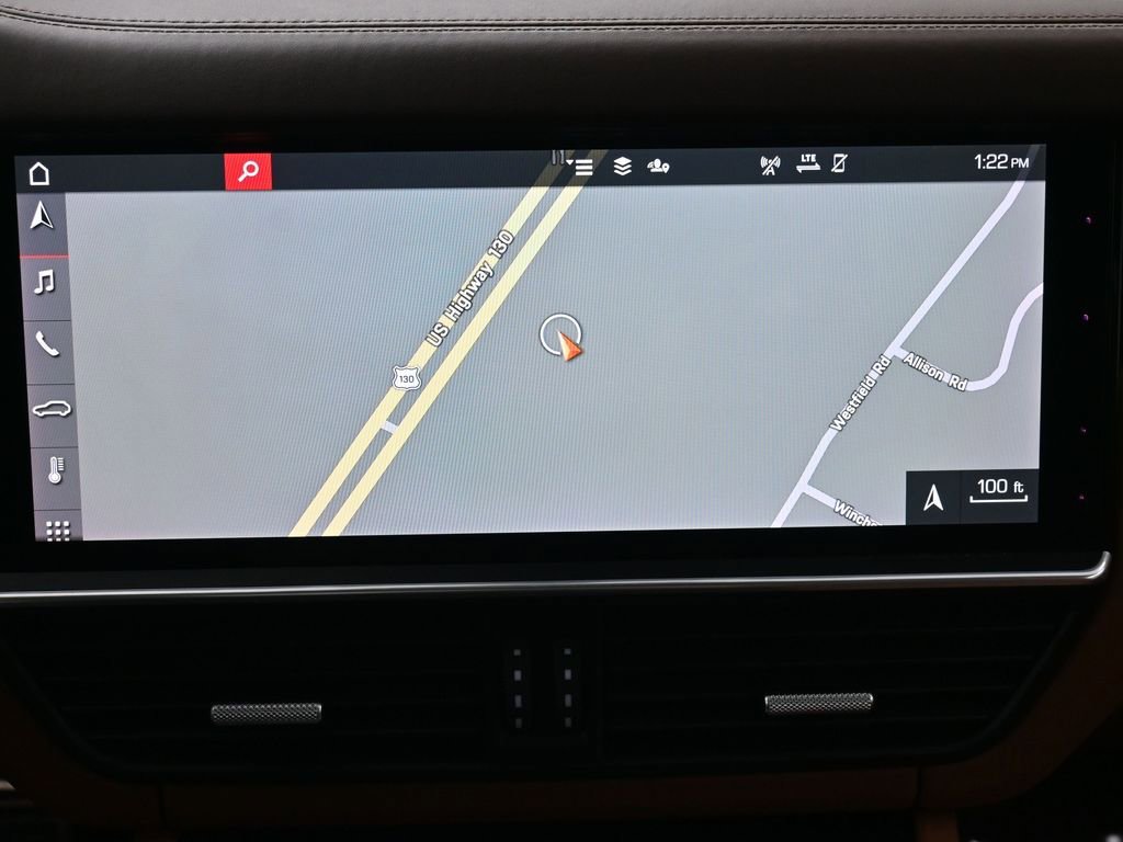 Used 2021 Porsche Cayenne Turbo w/ Premium Package Plus image 38