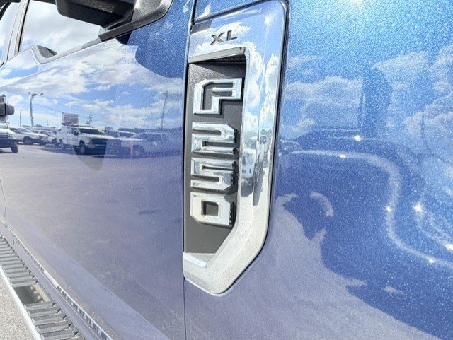 Used 2019 Ford F250 XL w/ Power Equipment Group AWD/4WD image 20