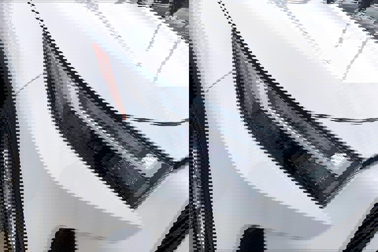 Used 2024 Toyota RAV4 XLE image 32