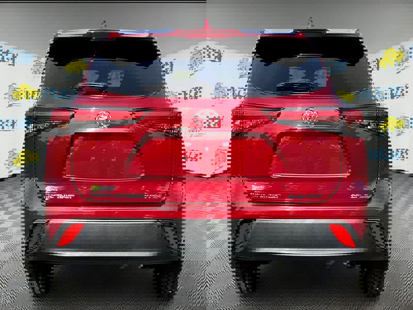 Used 2023 Toyota Highlander XLE image 5