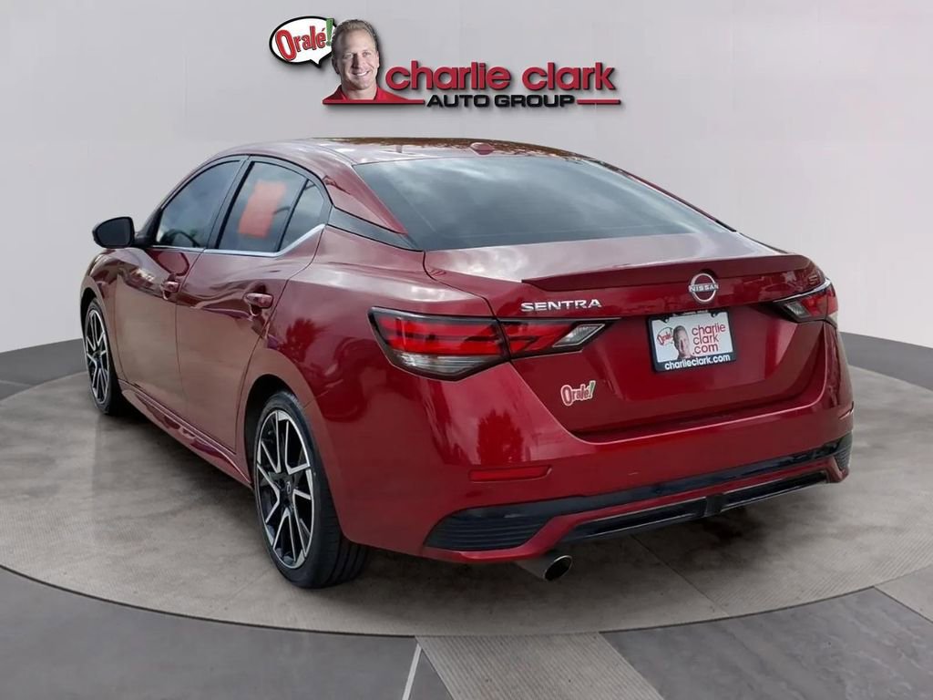 Used 2025 Nissan Sentra SR image 3