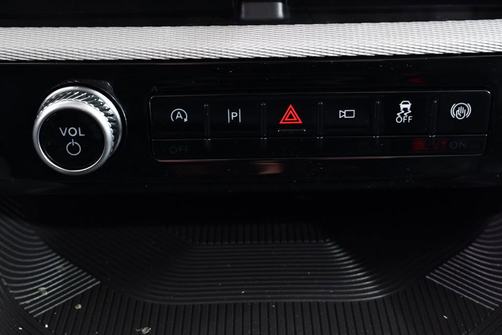 New 2026 Ford Explorer Active w/ Active Comfort Package image 30