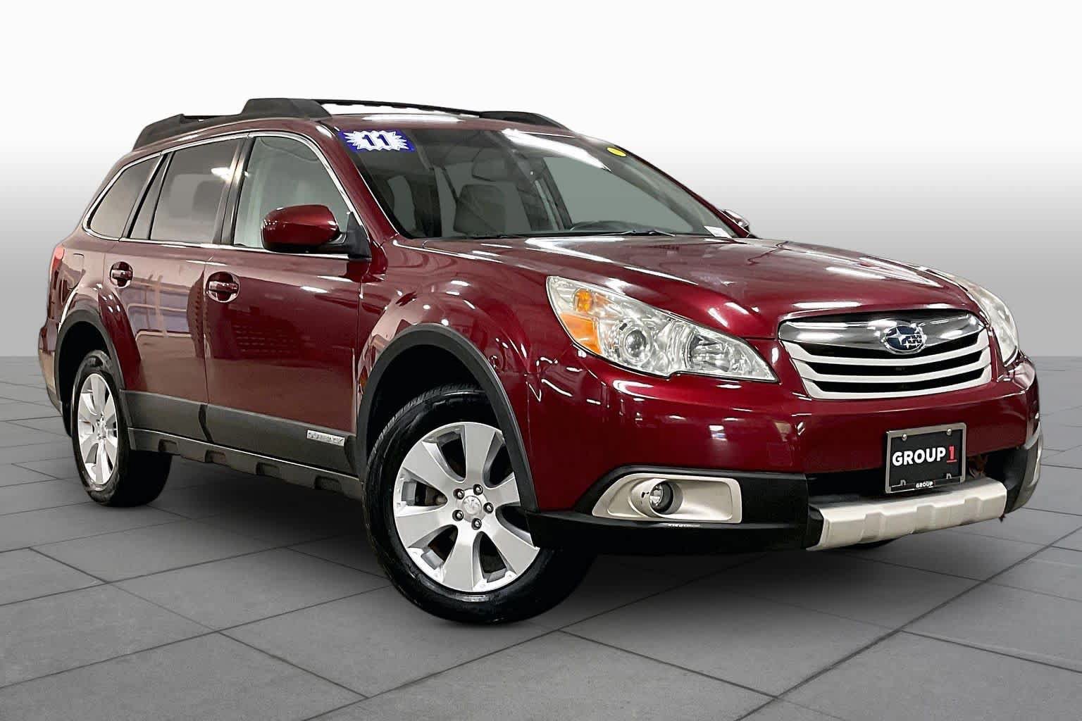 Used 2011 Subaru Outback 2.5i Limited AWD/4WD image 2