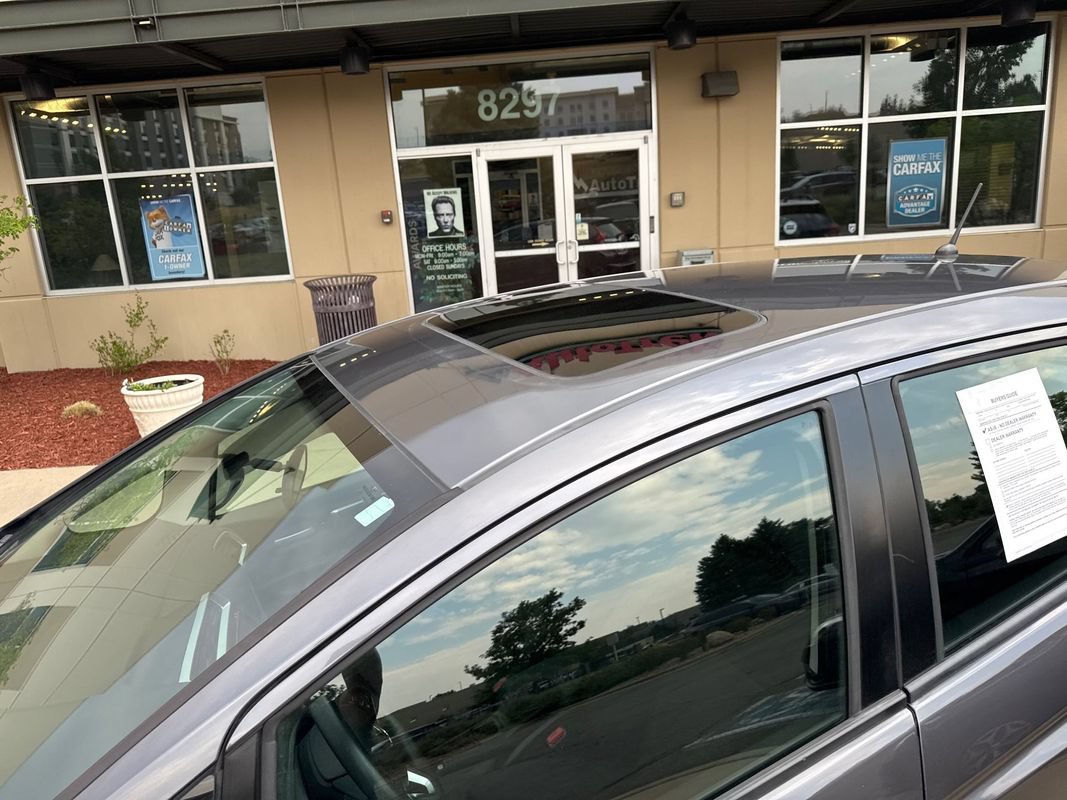 Used 2015 Honda Fit EX image 11