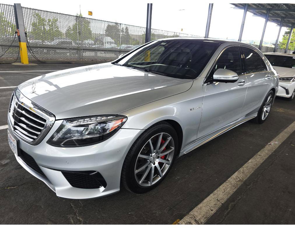 Used 2015 Mercedes-Benz S 63 AMG 4MATIC Sedan w/ Driver Assistance Package image 3