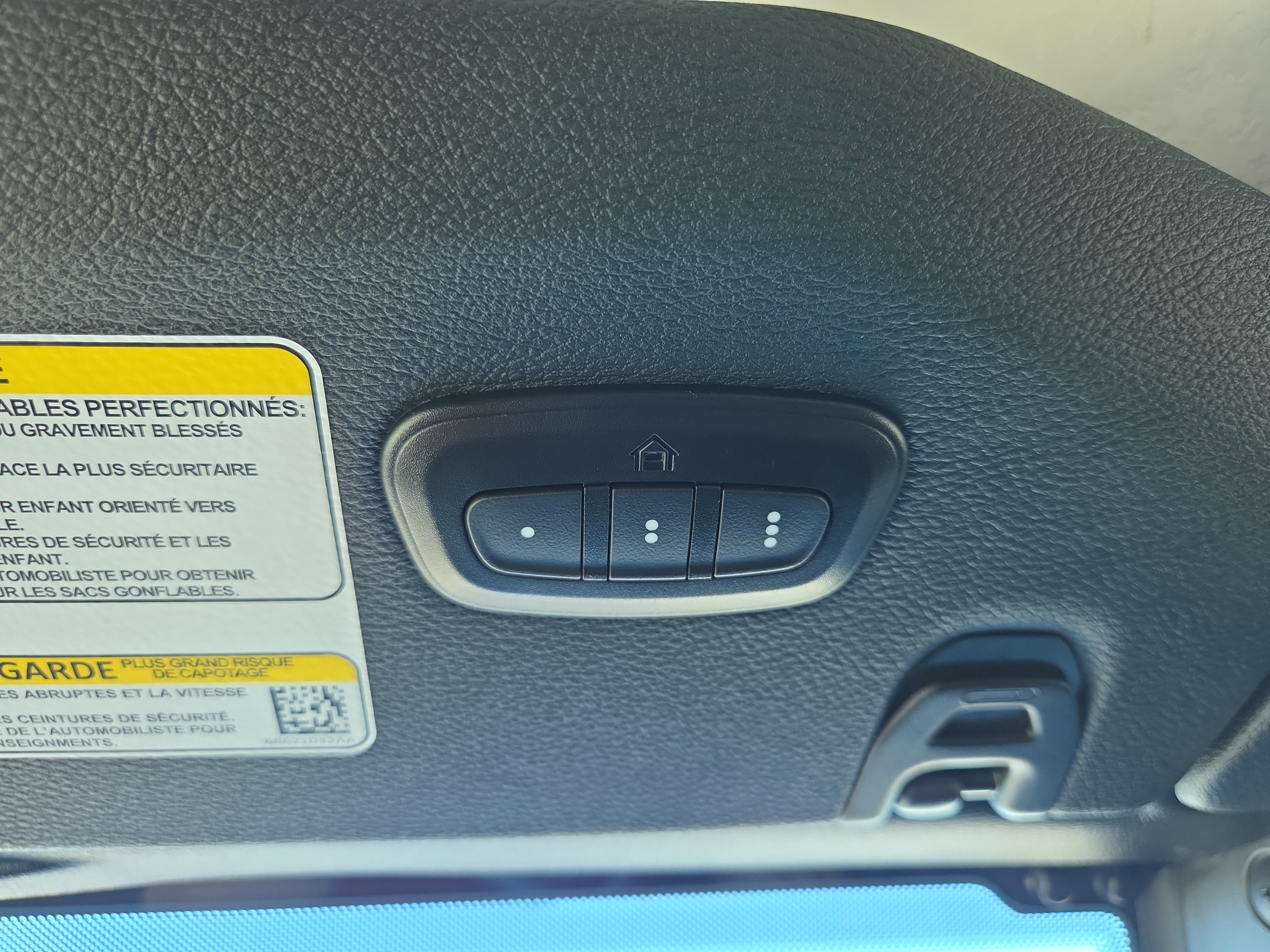 Used 2024 Jeep Wrangler Unlimited Rubicon 4xe image 17