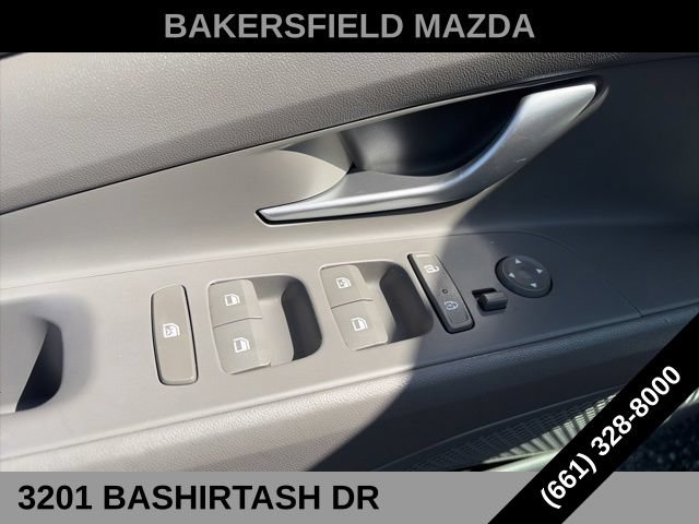 Used 2023 Hyundai Elantra SEL w/ Convenience Package FWD image 16