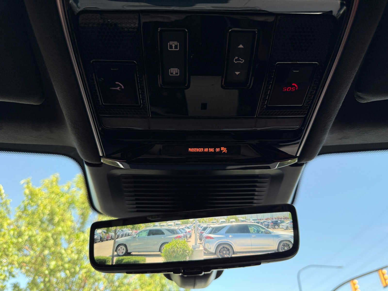 Used 2024 Land Rover Range Rover Sport AWD/4WD image 31