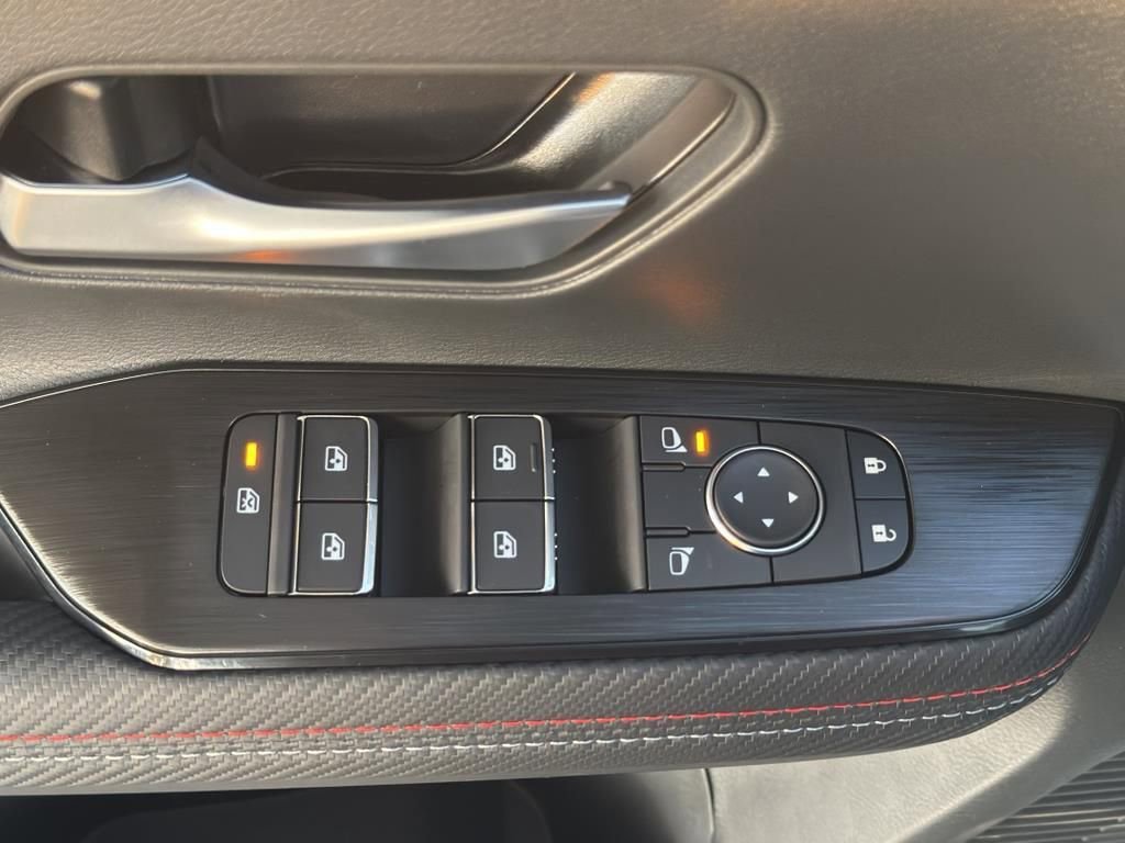 New 2026 Nissan Kicks SR image 18