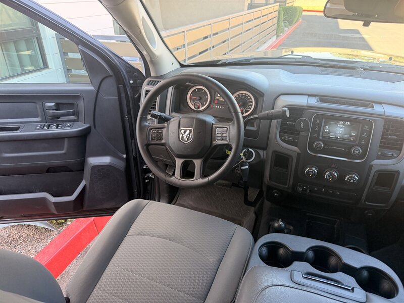 Used 2018 RAM 2500 Tradesman w/ Chrome Appearance Group AWD/4WD image 19