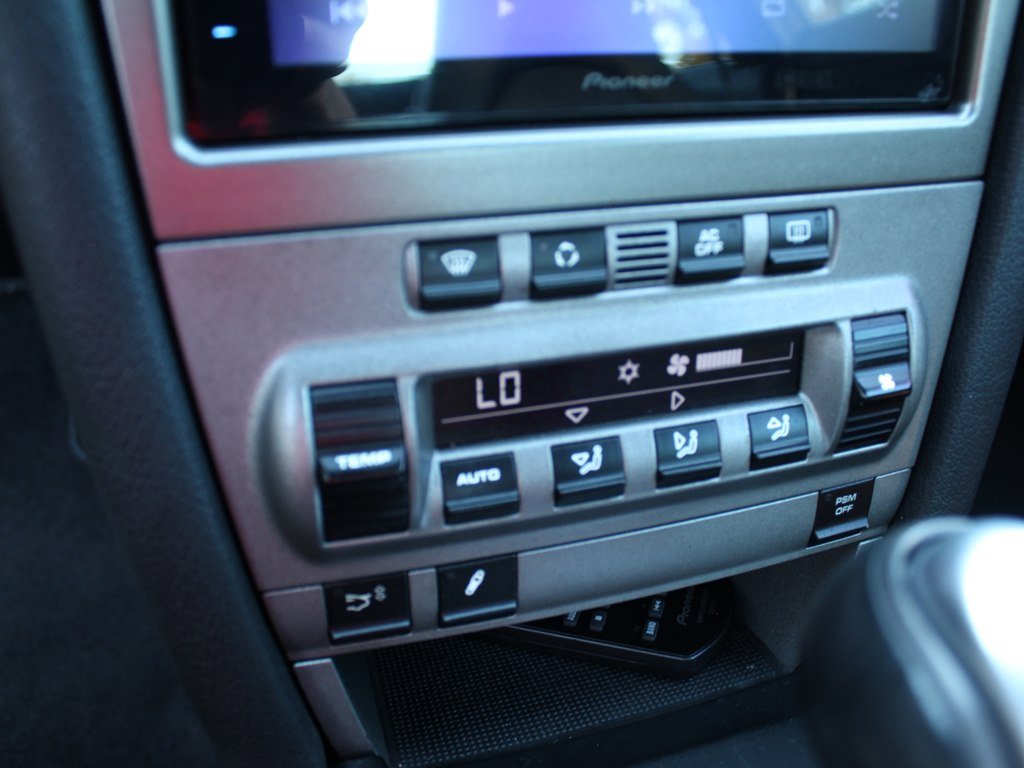 Used 2008 Porsche 911 Carrera 4S image 23