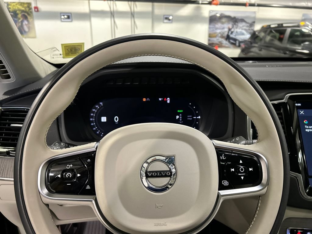 Certified 2025 Volvo XC90 T8 Ultra w/ Protection Package Premier AWD/4WD image 12