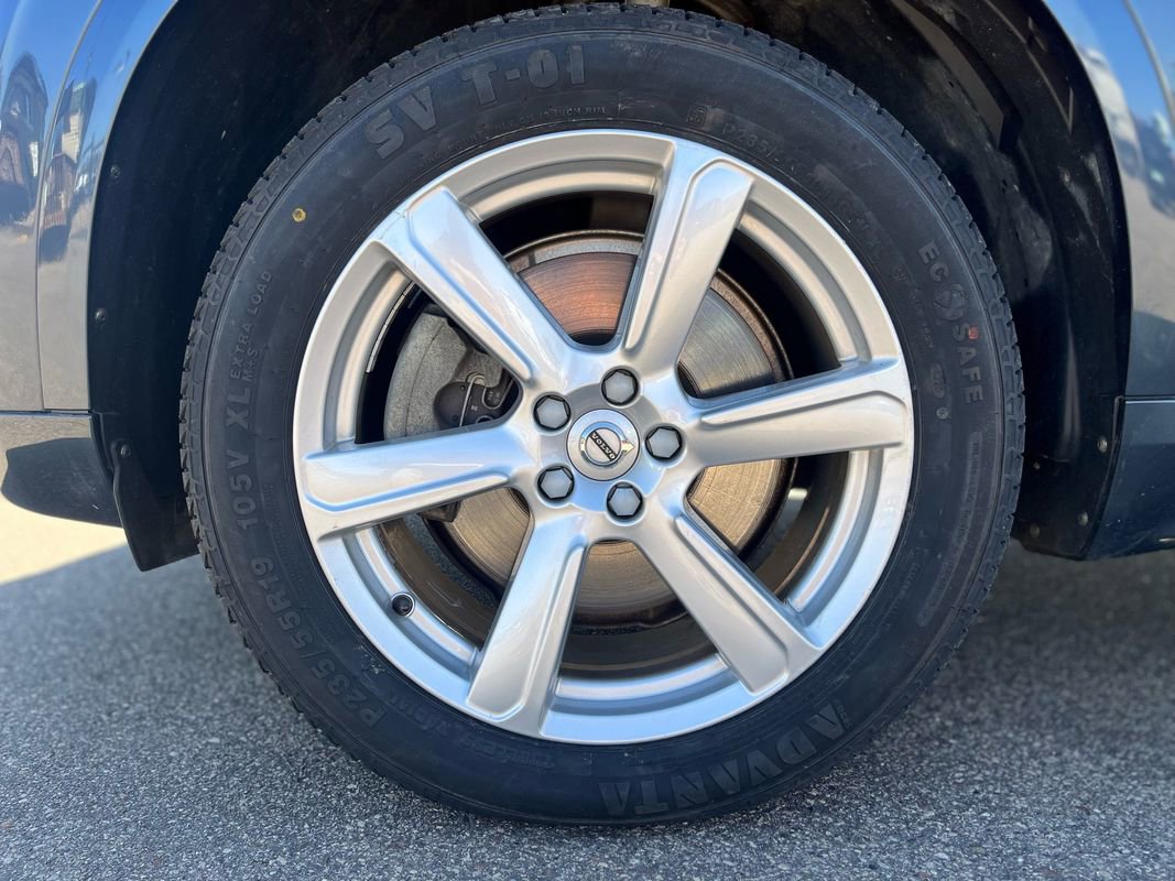 Used 2022 Volvo XC90 T6 Momentum AWD/4WD image 9