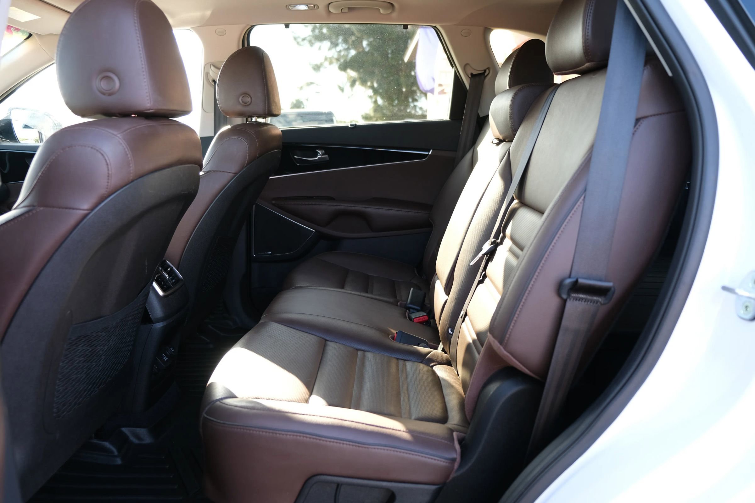 Used 2019 Kia Sorento SX image 24