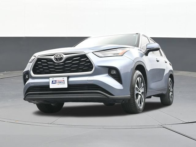 Used 2021 Toyota Highlander XLE FWD image 55