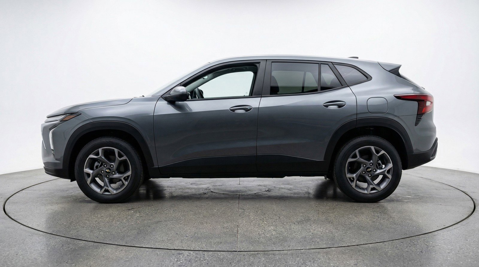 Used 2025 Chevrolet Trax LT image 5