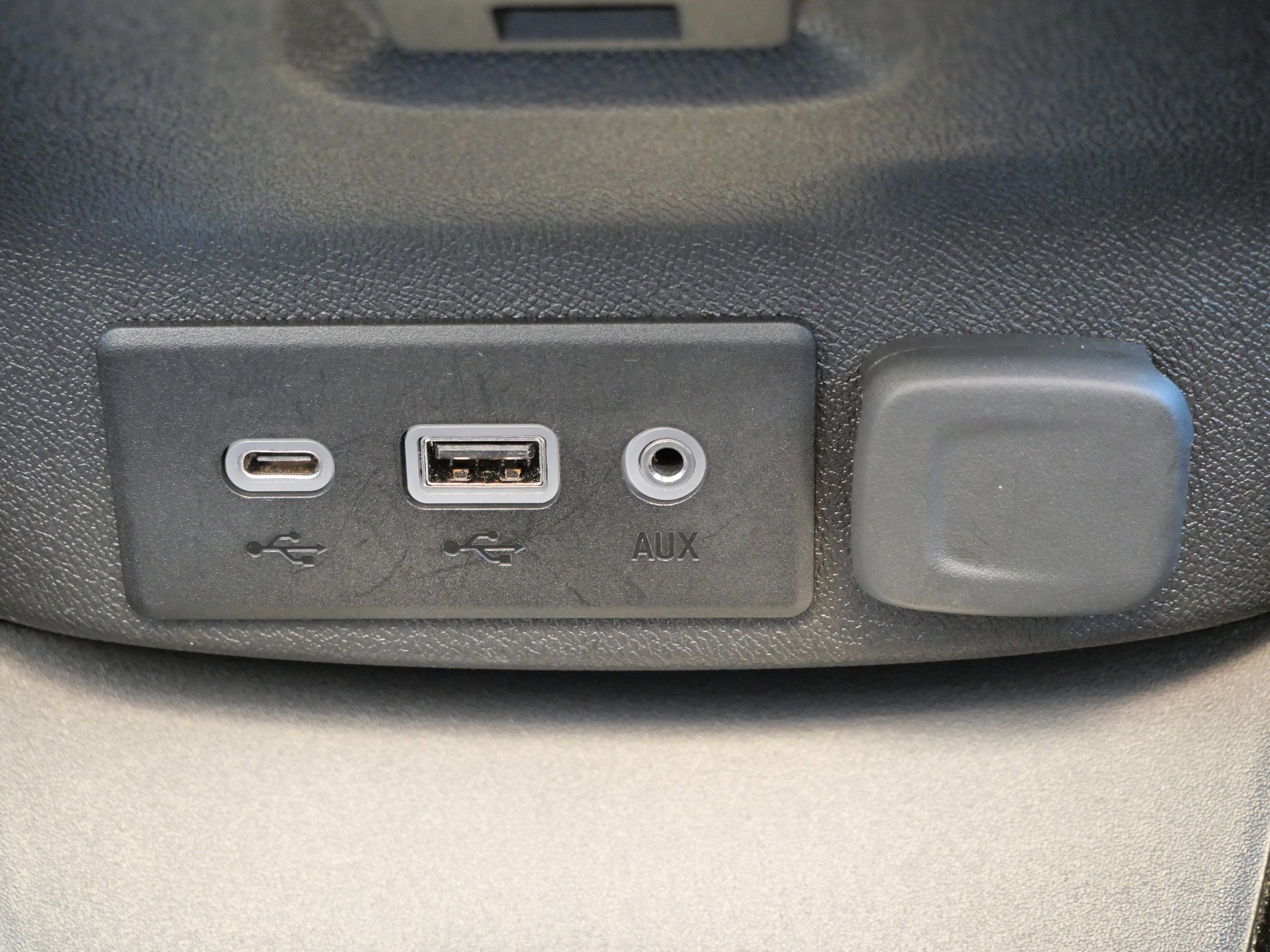 Used 2025 Chevrolet Malibu LT image 28