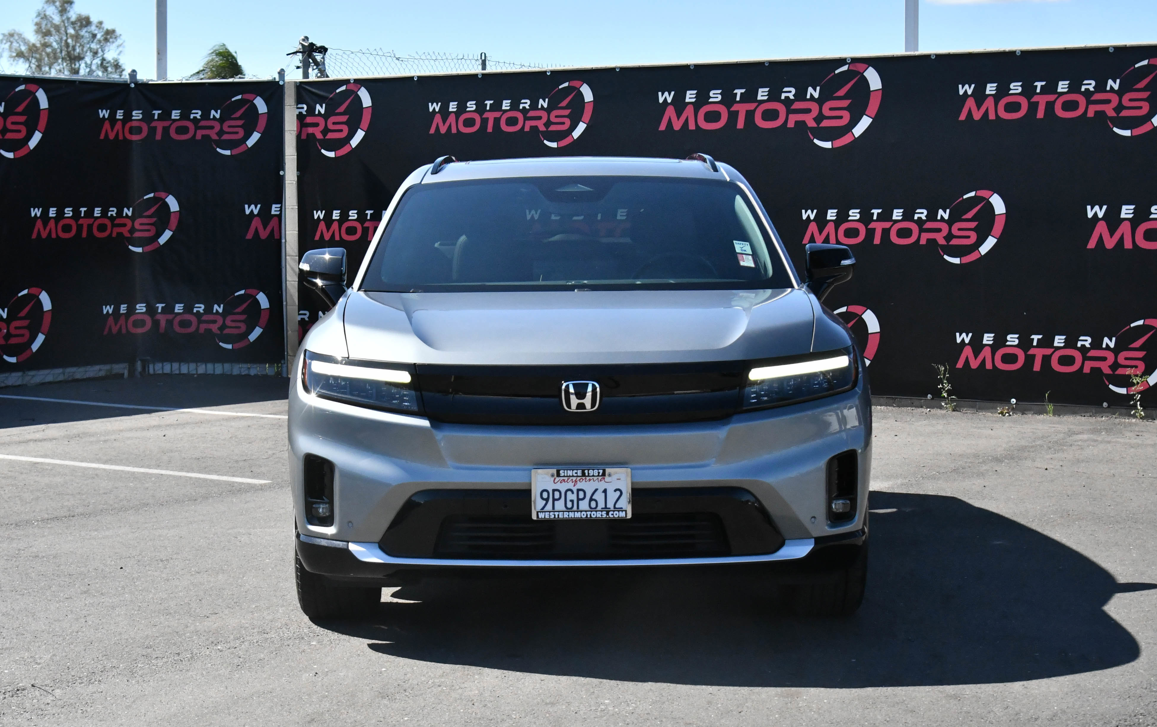 Used 2024 Honda Prologue Touring image 2
