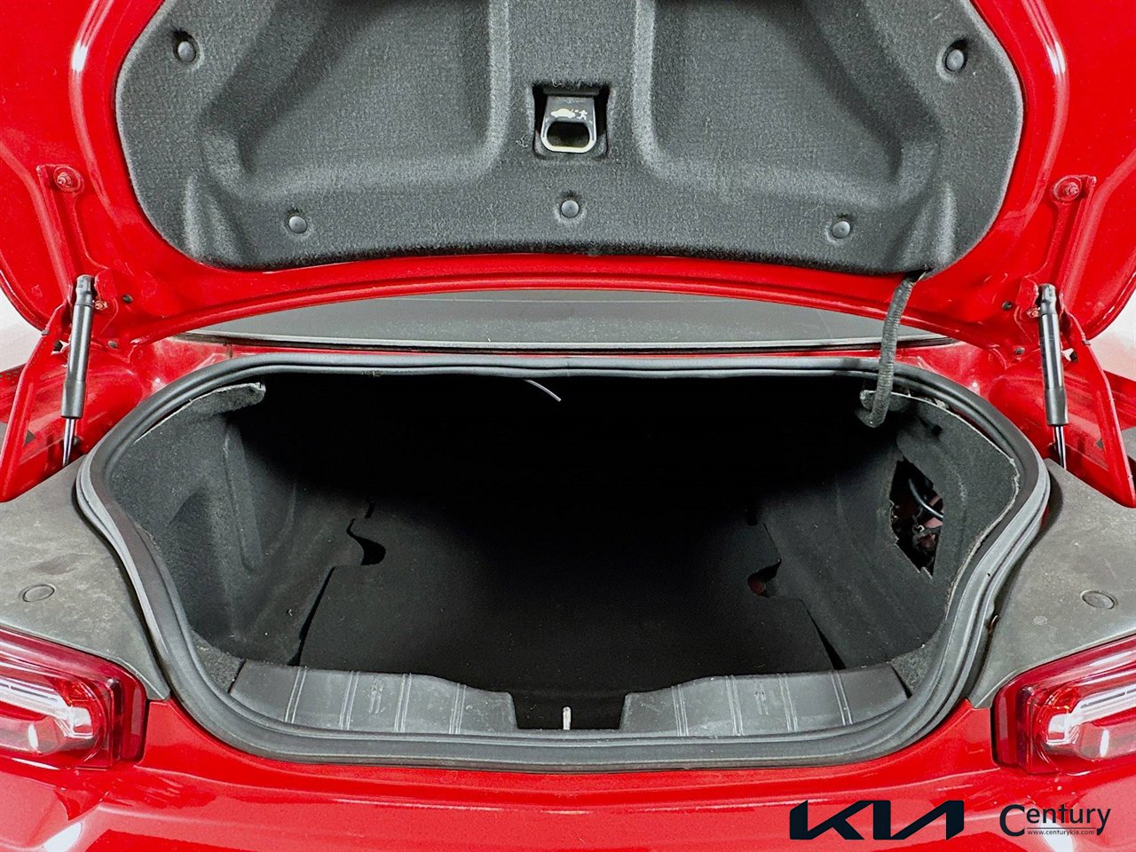 Used 2019 Chevrolet Camaro LT image 22