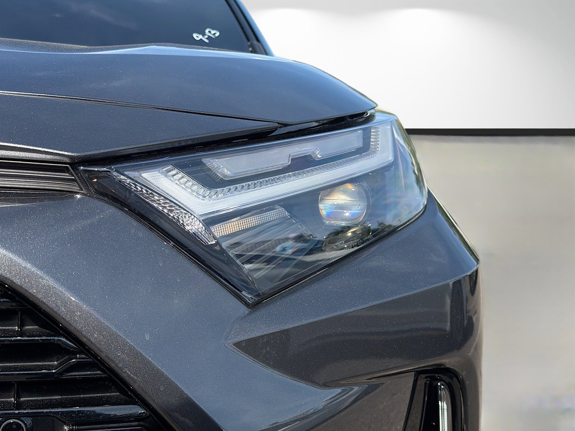 Used 2025 Toyota RAV4 XSE w/ Advanced Technology Package image 9