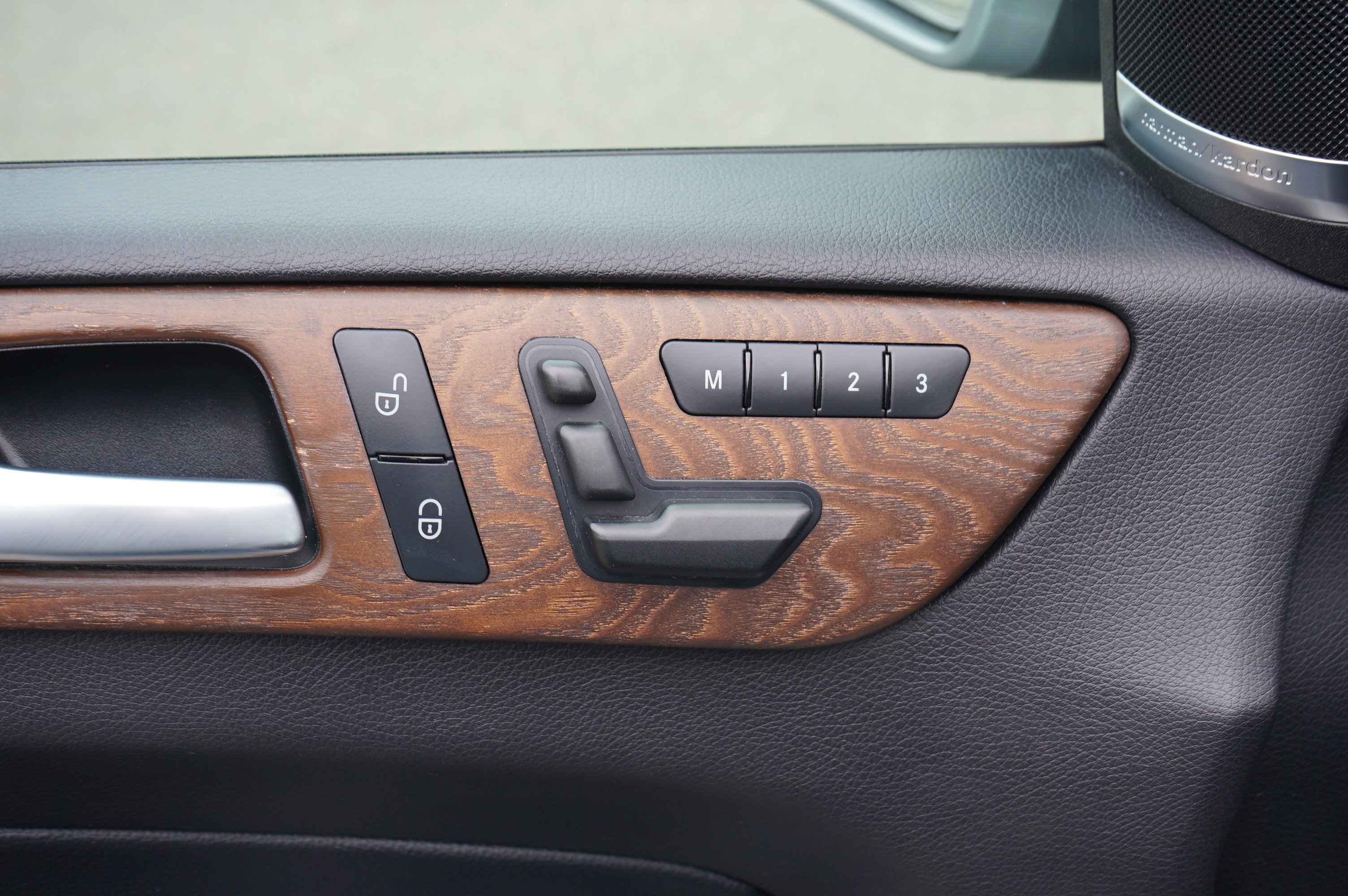 Used 2015 Mercedes-Benz ML 350 4MATIC image 16