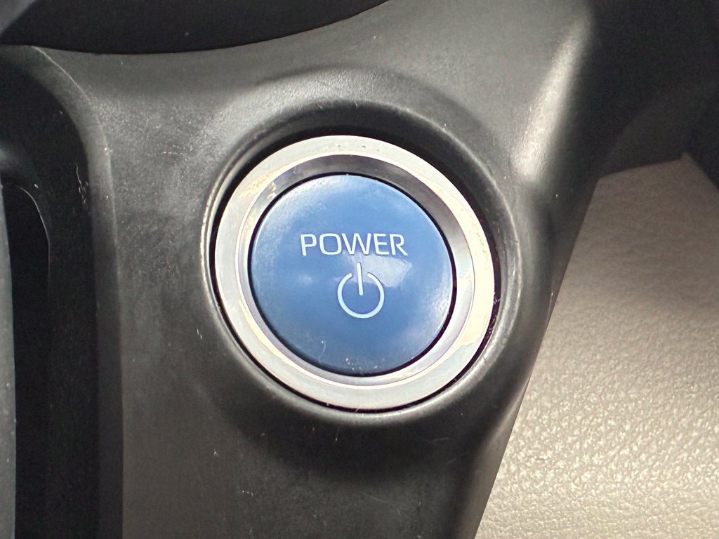 Used 2023 Toyota Sienna XLE FWD image 20