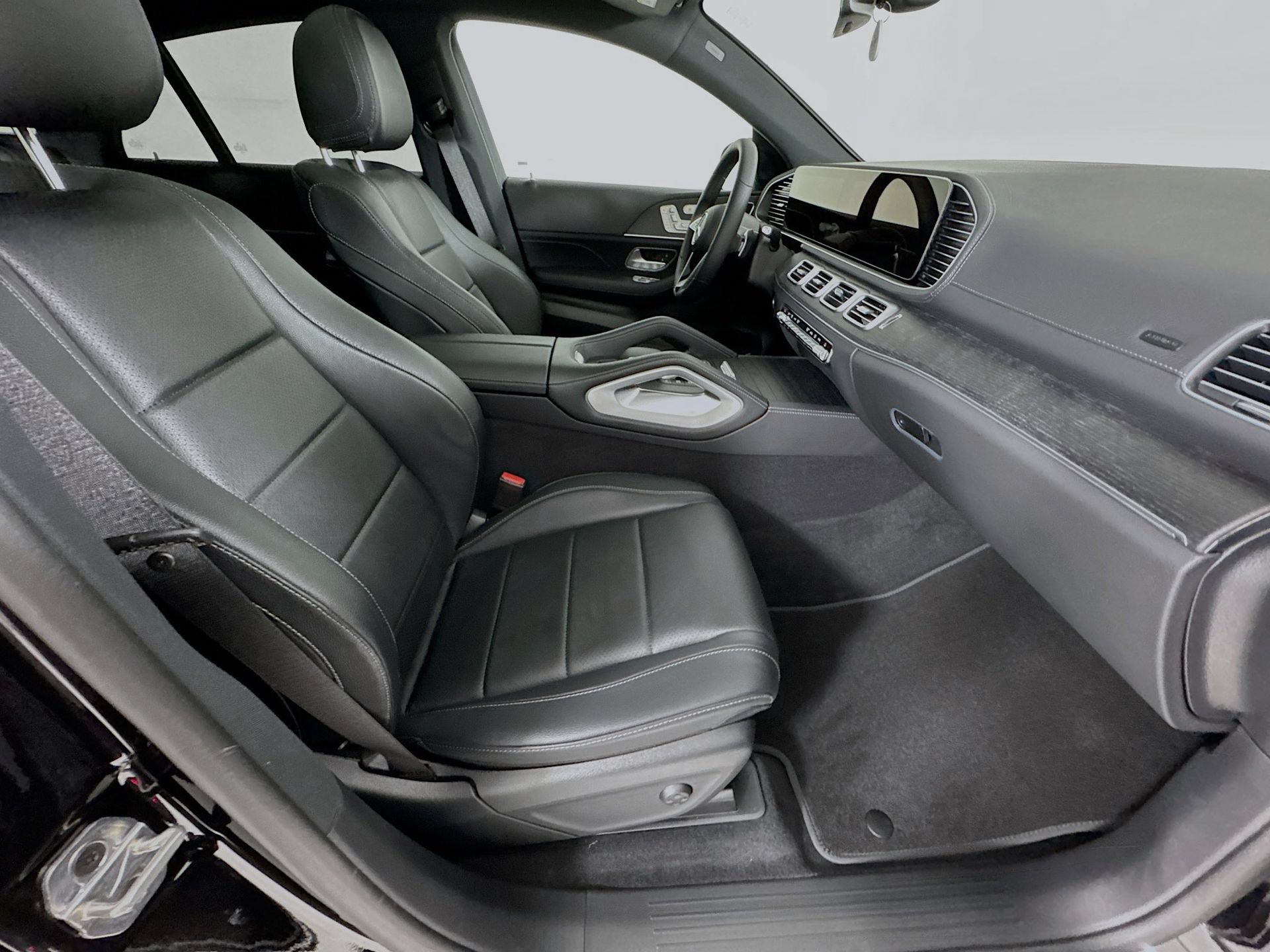 New 2026 Mercedes-Benz GLE 450 4MATIC Coupe image 30