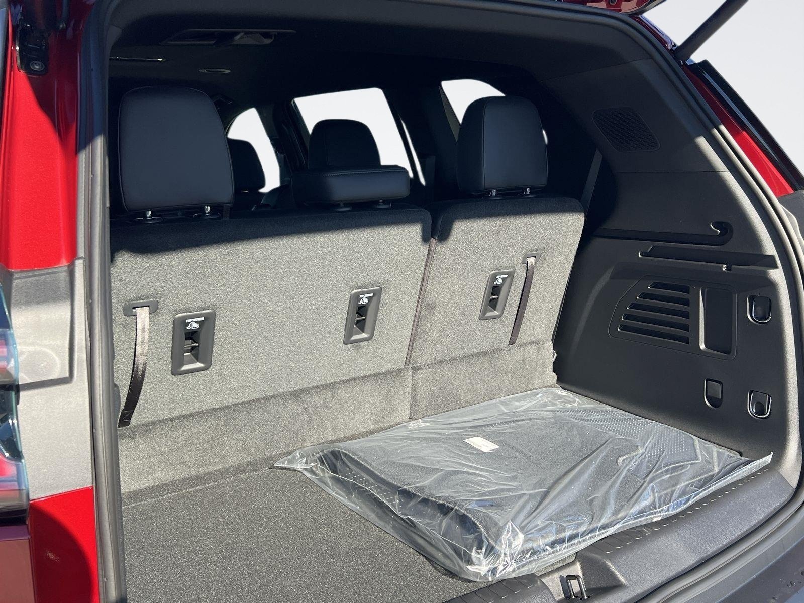 New 2026 GMC Acadia Elevation w/ Elevation Premium Package FWD image 29