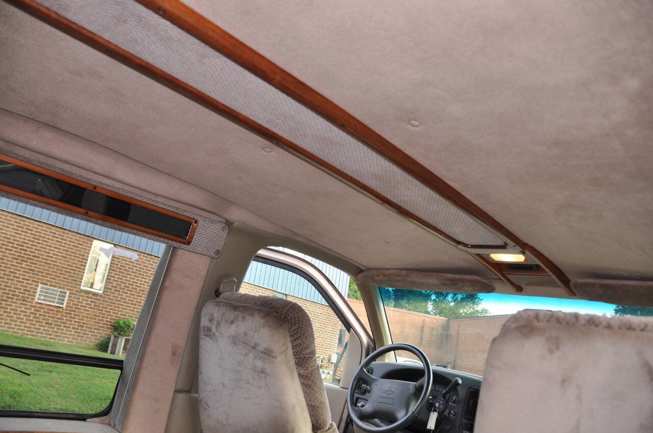 Used 1996 Chevrolet Express 1500 image 30