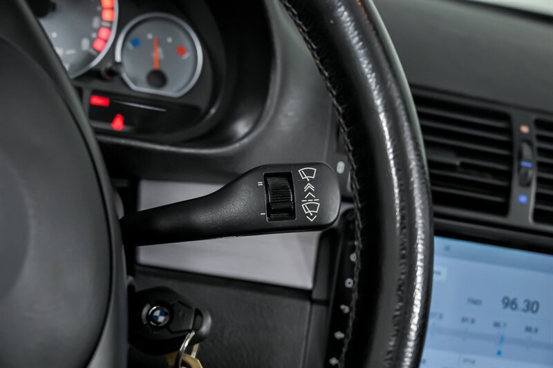 Used 2006 BMW M3 Convertible RWD image 28