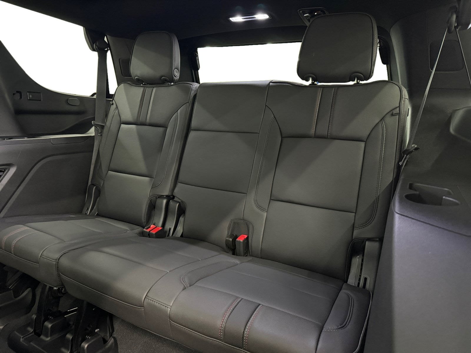 Used 2024 Chevrolet Tahoe RST w/ Sport Performance Package AWD/4WD image 11