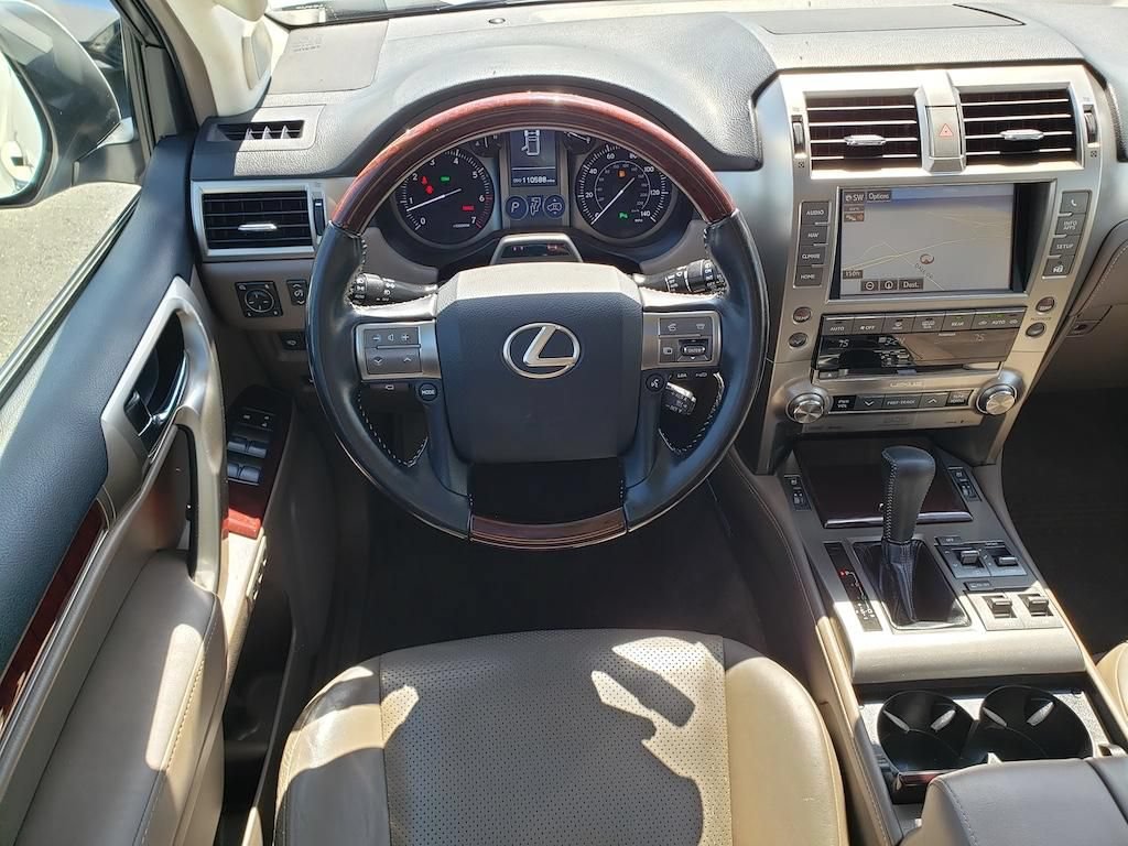 Used 2018 Lexus GX 460 Luxury AWD/4WD image 14