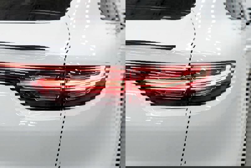 Used 2023 Porsche Cayenne Platinum Edition image 42