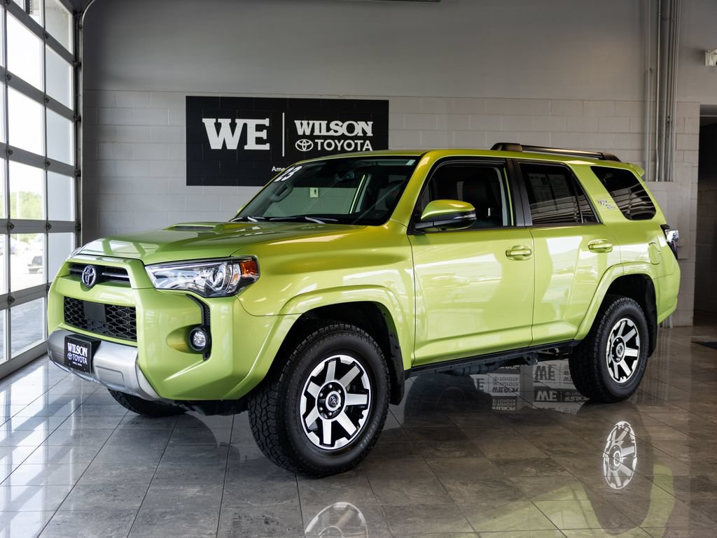 Certified 2023 Toyota 4Runner TRD Off-Road Premium AWD/4WD image 2