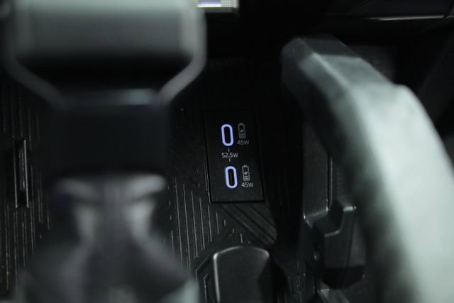 Used 2025 Toyota Tacoma SR5 AWD/4WD image 21