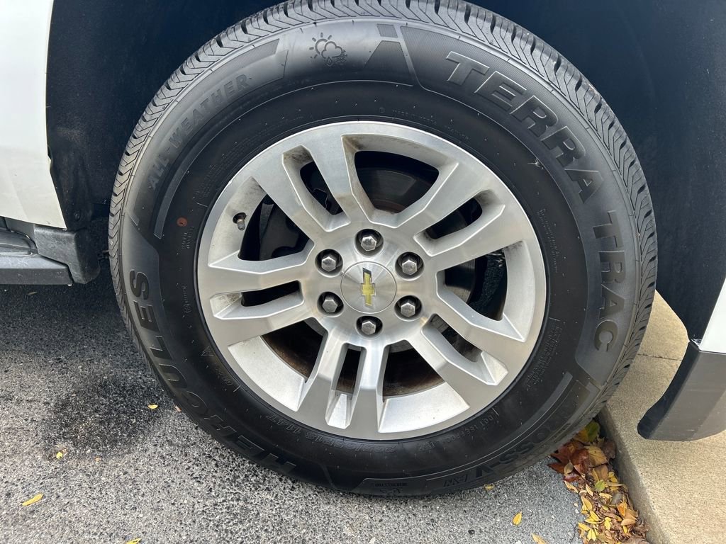 Used 2017 Chevrolet Tahoe LT image 28