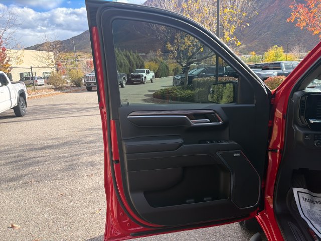Used 2023 Chevrolet Silverado 1500 LT Trail Boss w/ Convenience Package II AWD/4WD image 10