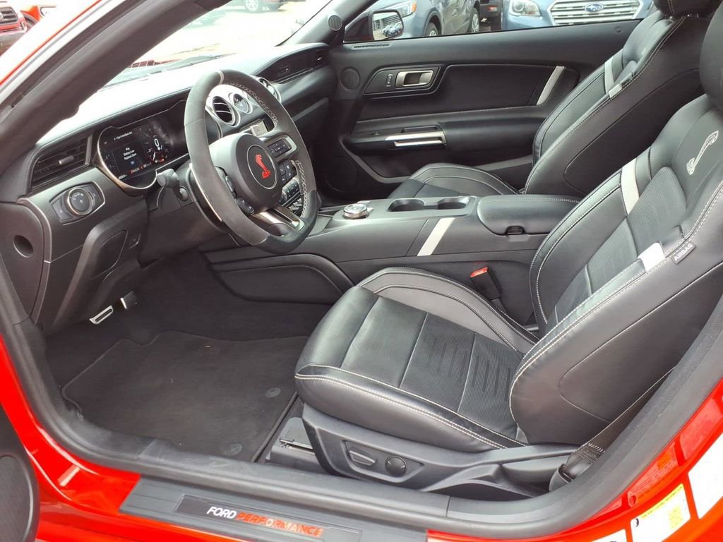 Used 2021 Ford Mustang Shelby GT500 w/ Technology Package RWD image 10