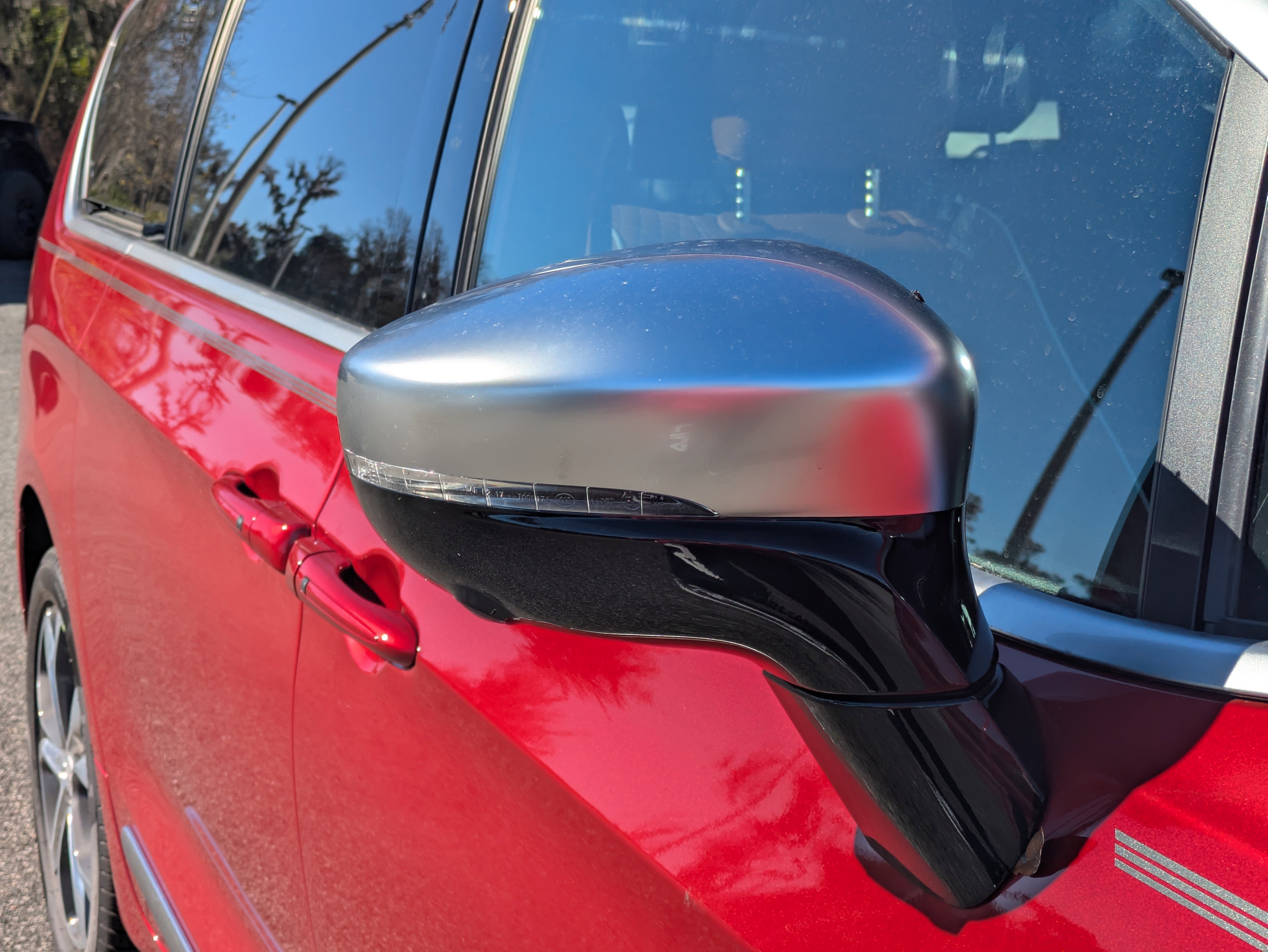 New 2026 Chrysler Pacifica Pinnacle w/ Trailer Tow Group image 12