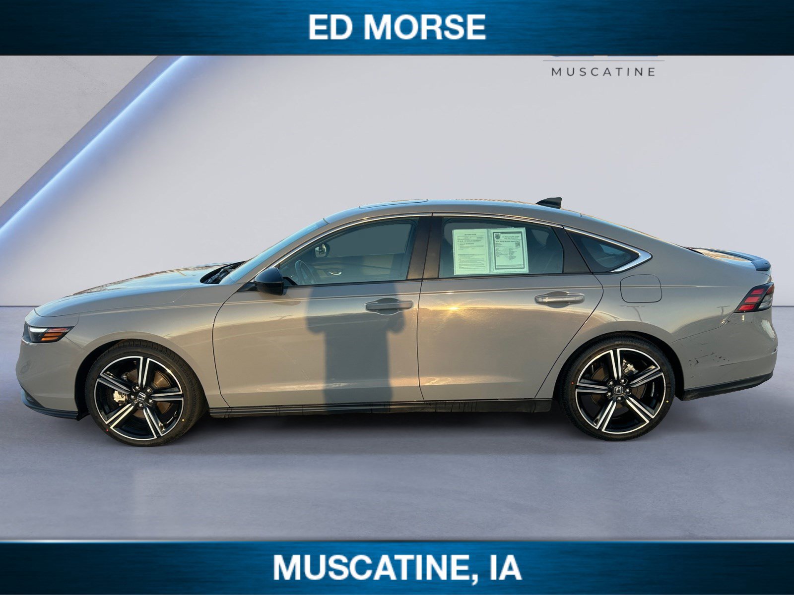 Used 2024 Honda Accord Sport image 2