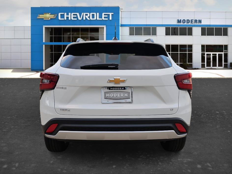 New 2026 Chevrolet Trax LT FWD image 4