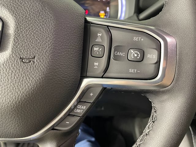 New 2026 RAM 3500 Laramie AWD/4WD image 10