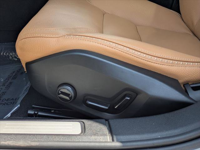 Used 2020 Volvo V60 T5 Cross Country AWD/4WD image 20