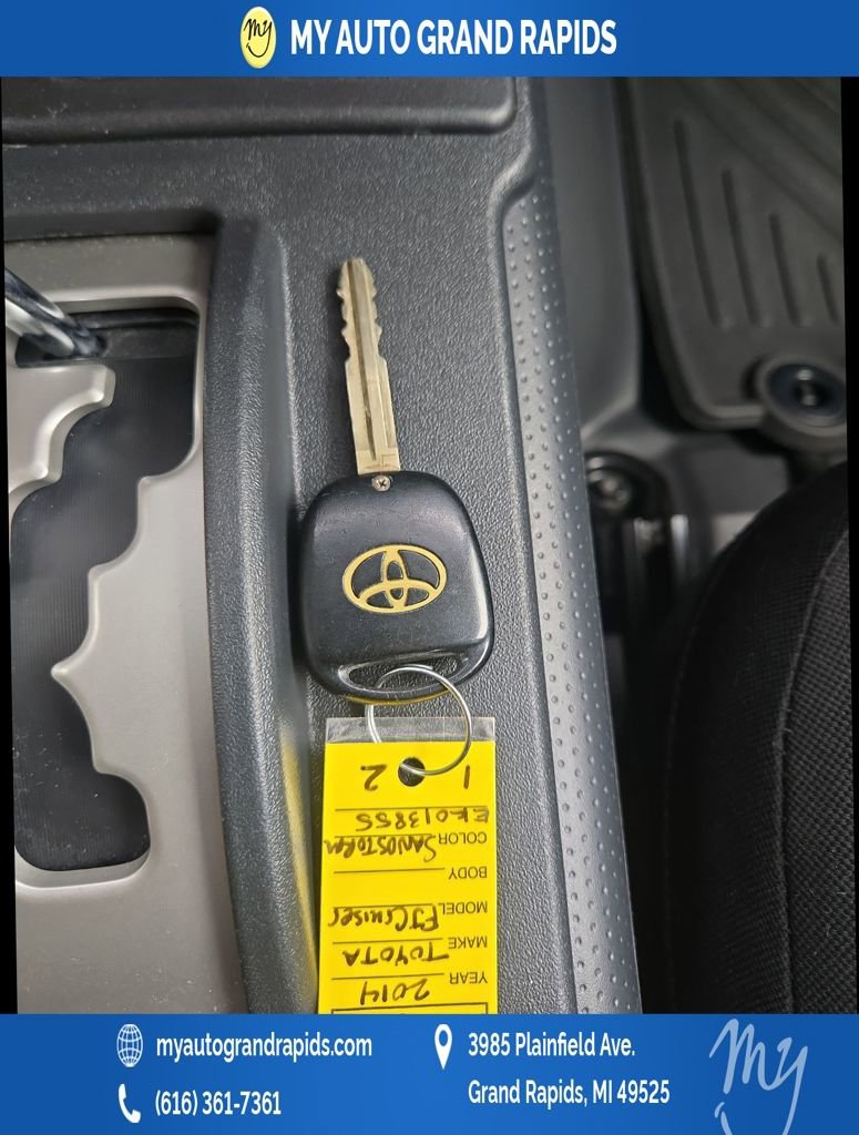 Used 2014 Toyota FJ Cruiser 2WD image 39