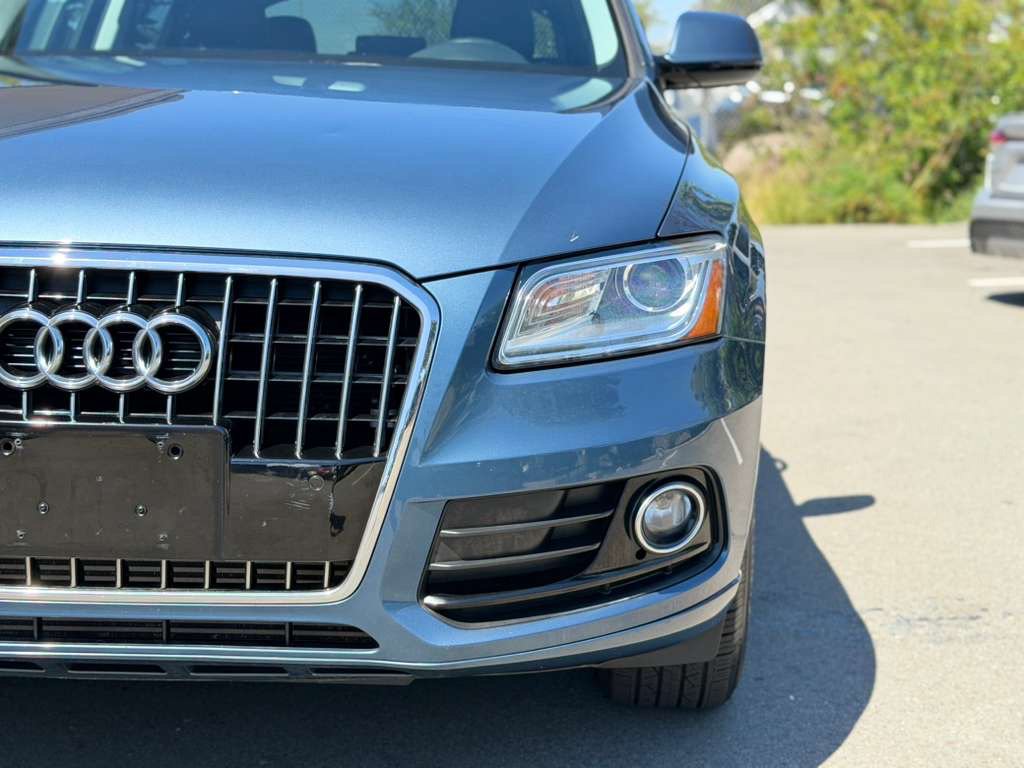 Used 2016 Audi Q5 2.0T Premium Plus w/ Technology Package AWD/4WD image 11