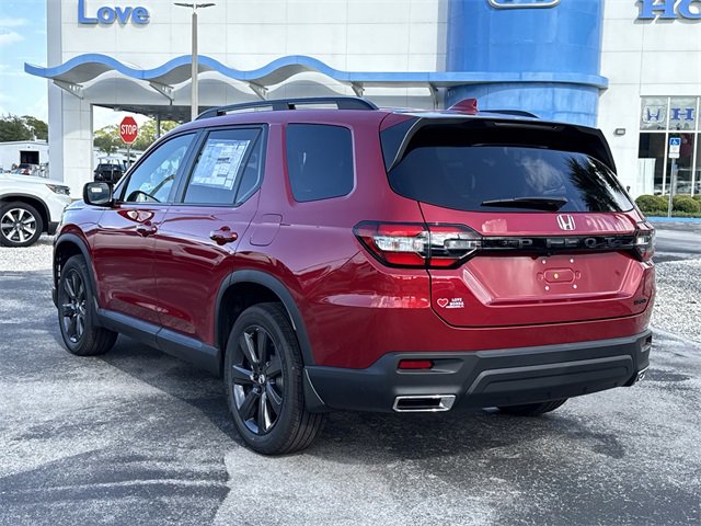New 2025 Honda Pilot Sport image 7