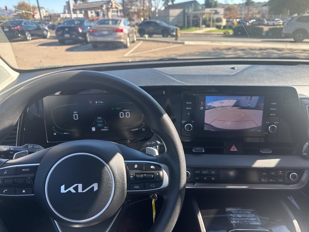 Used 2023 Kia Sportage LX AWD/4WD image 25